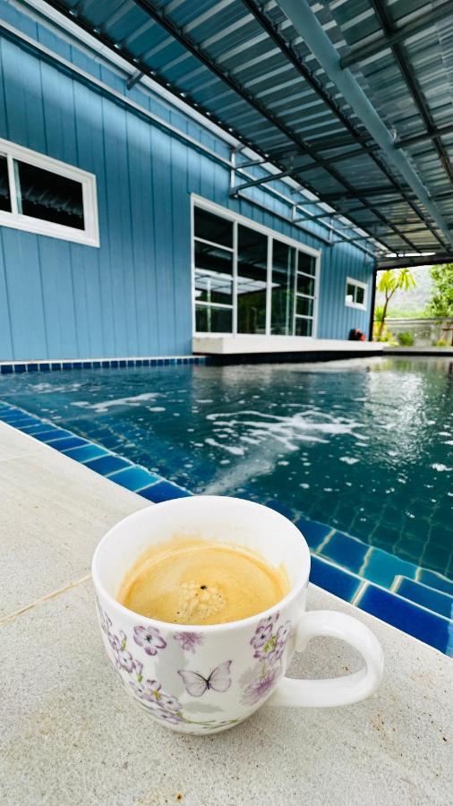 Bed and Breakfast Mana Pool House Чианграй Экстерьер фото